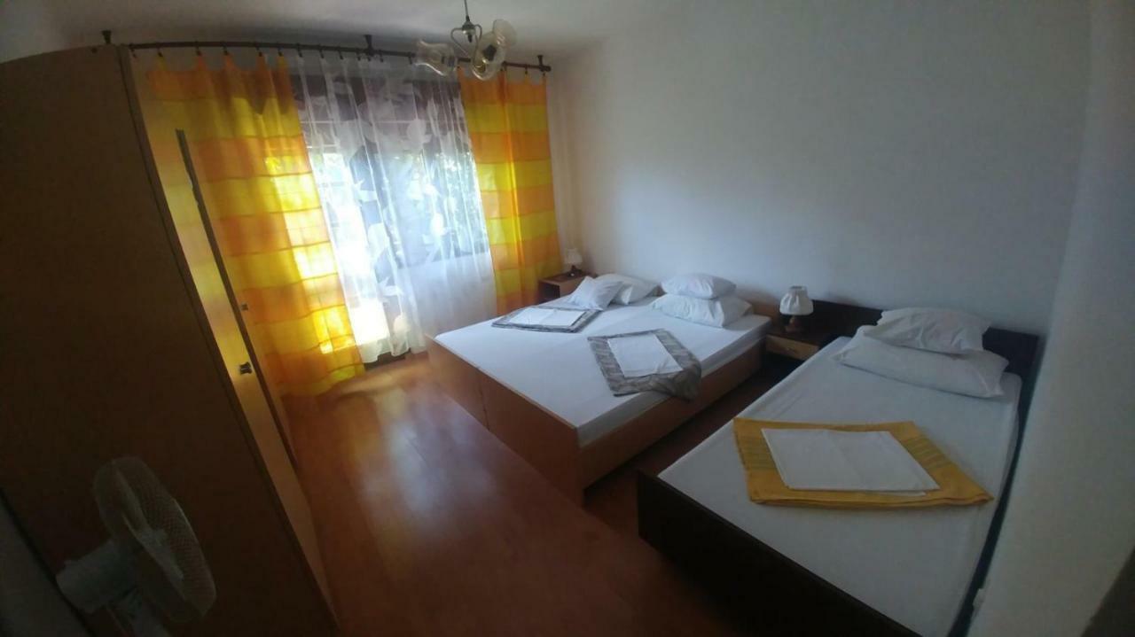 Family Apartment Near Beach Biograd Na Moru Extérieur photo
